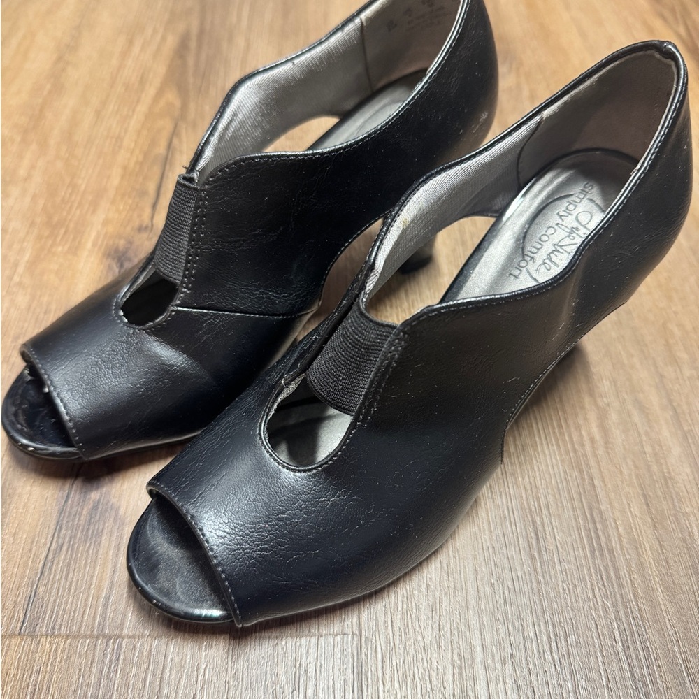 Life Stride Simply Comfort Shoe size 6 women